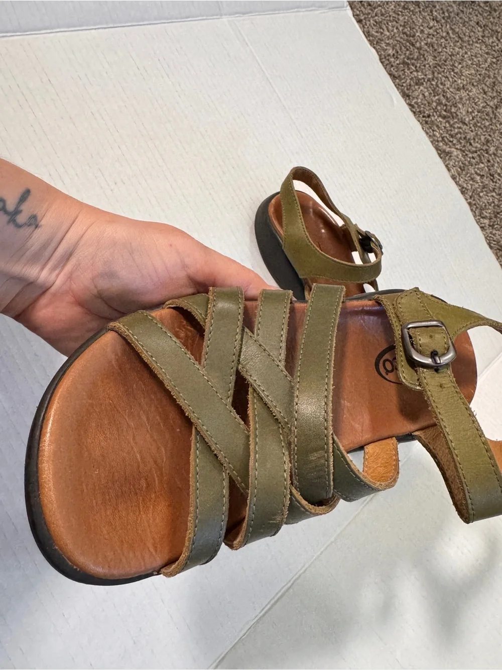 Chacos Green Leather Strappy Outdoorsy Sandals Womens 7 Comfort Hiking